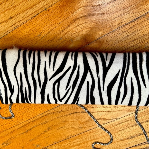 Zebra Purse - Picture 2 of 3